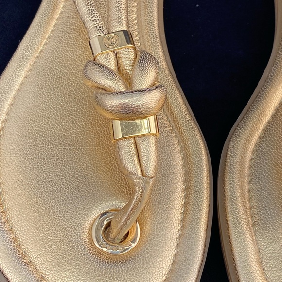 Beautiful MK gold Sandals - Picture 6 of 11